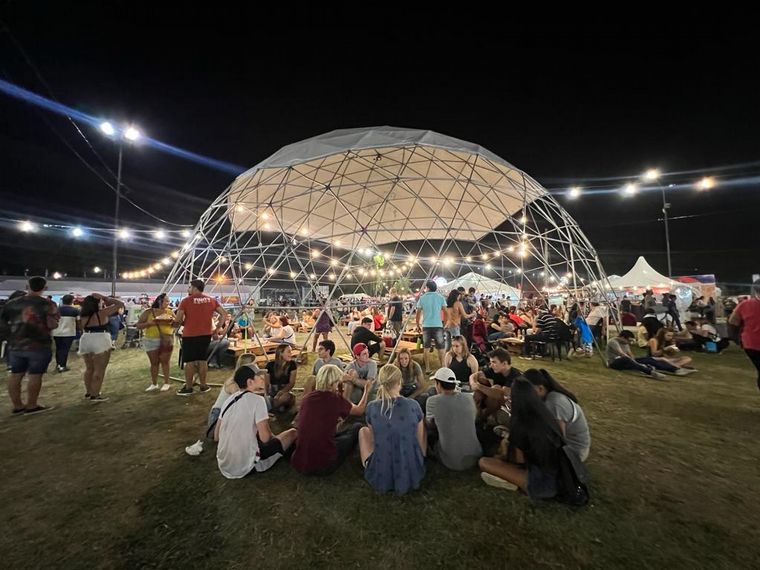 La fiesta de las colectividades se llevó a cabo en Alta Gracia, Córdoba 